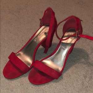 Worthington red heels
